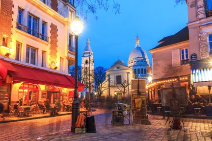 Montmartre Walking Tour in Paris