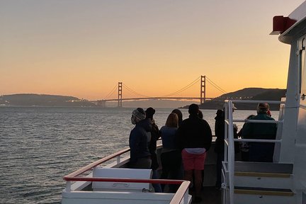 120-Minute California Sunset/Twilight Cruise in San Francisco