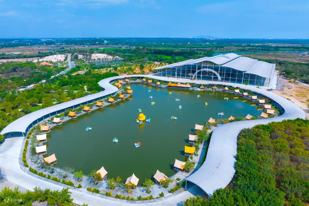 Son Tien Amazing World Theme Park