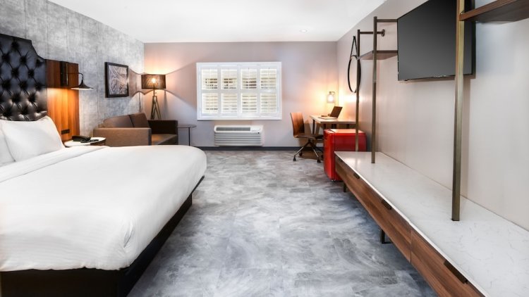 Hollywood Inn Suites Hotel #1